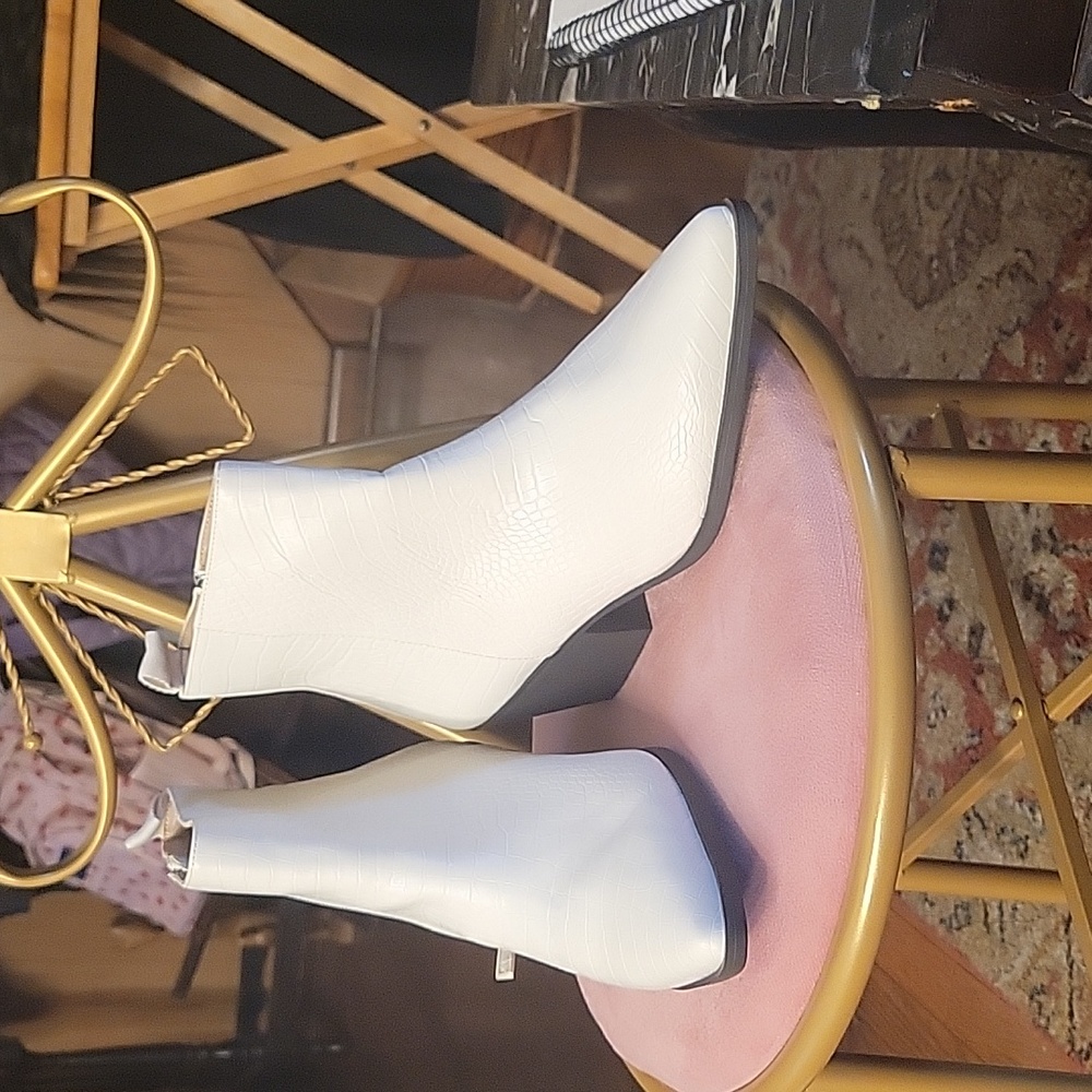 Steve Madden ankle boot
